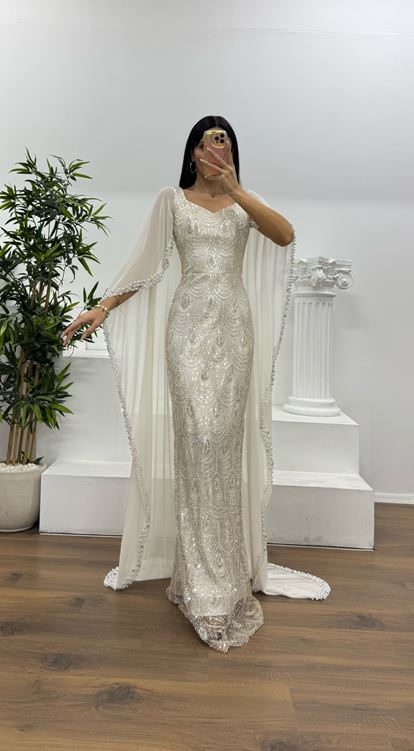 Ekru İşlemeli Pelerinli  Abiye Elbise